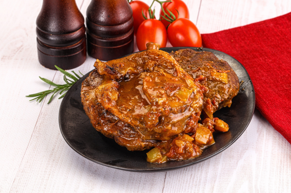 Ossobuco in tomaten saus (sous vide voorgegaard)
